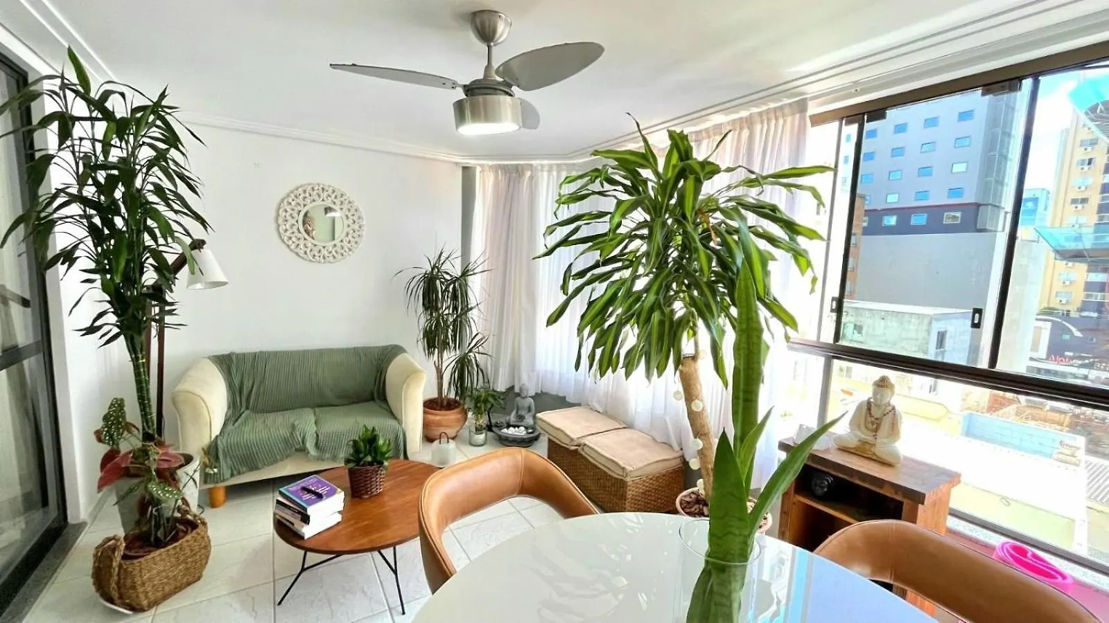 Apt 51 - Centro Bc/3 Quartos C/Garagem Balneário Camboriú Διαμέρισμα