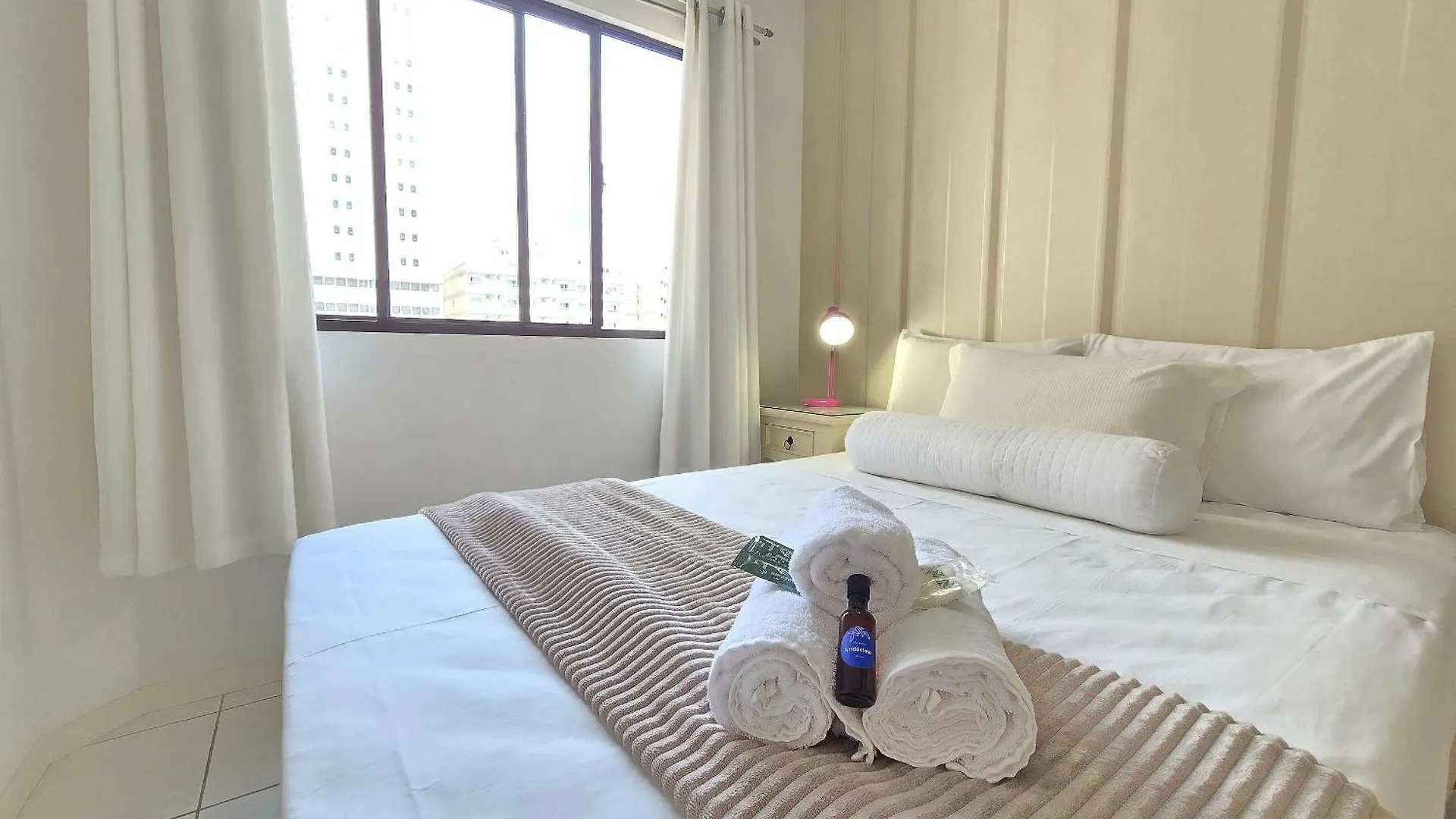 Apt 51 - Centro Bc/3 Quartos C/Garagem Balneário Camboriú Βραζιλία
