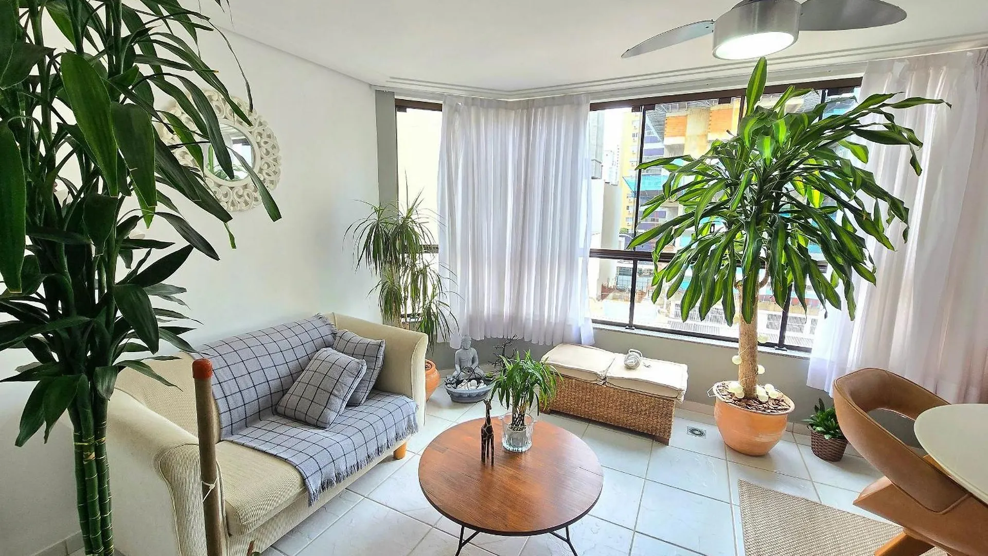 Apt 51 - Centro Bc/3 Quartos C/Garagem Balneário Camboriú 0*,  브라질